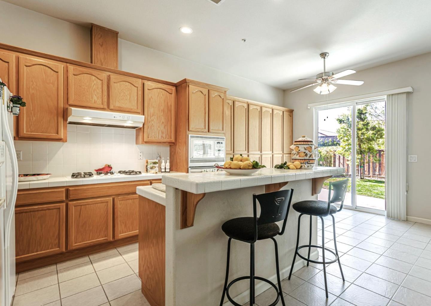 Detail Gallery Image 11 of 29 For 9 Ahwahnee St, San Juan Bautista,  CA 95045 - 4 Beds | 3 Baths
