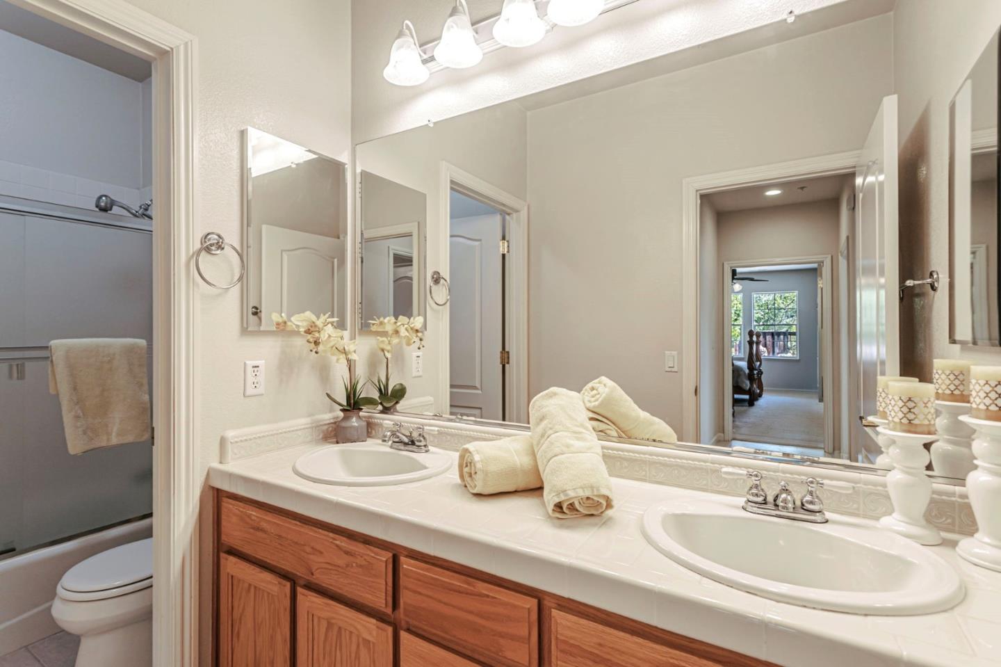 Detail Gallery Image 16 of 29 For 9 Ahwahnee St, San Juan Bautista,  CA 95045 - 4 Beds | 3 Baths