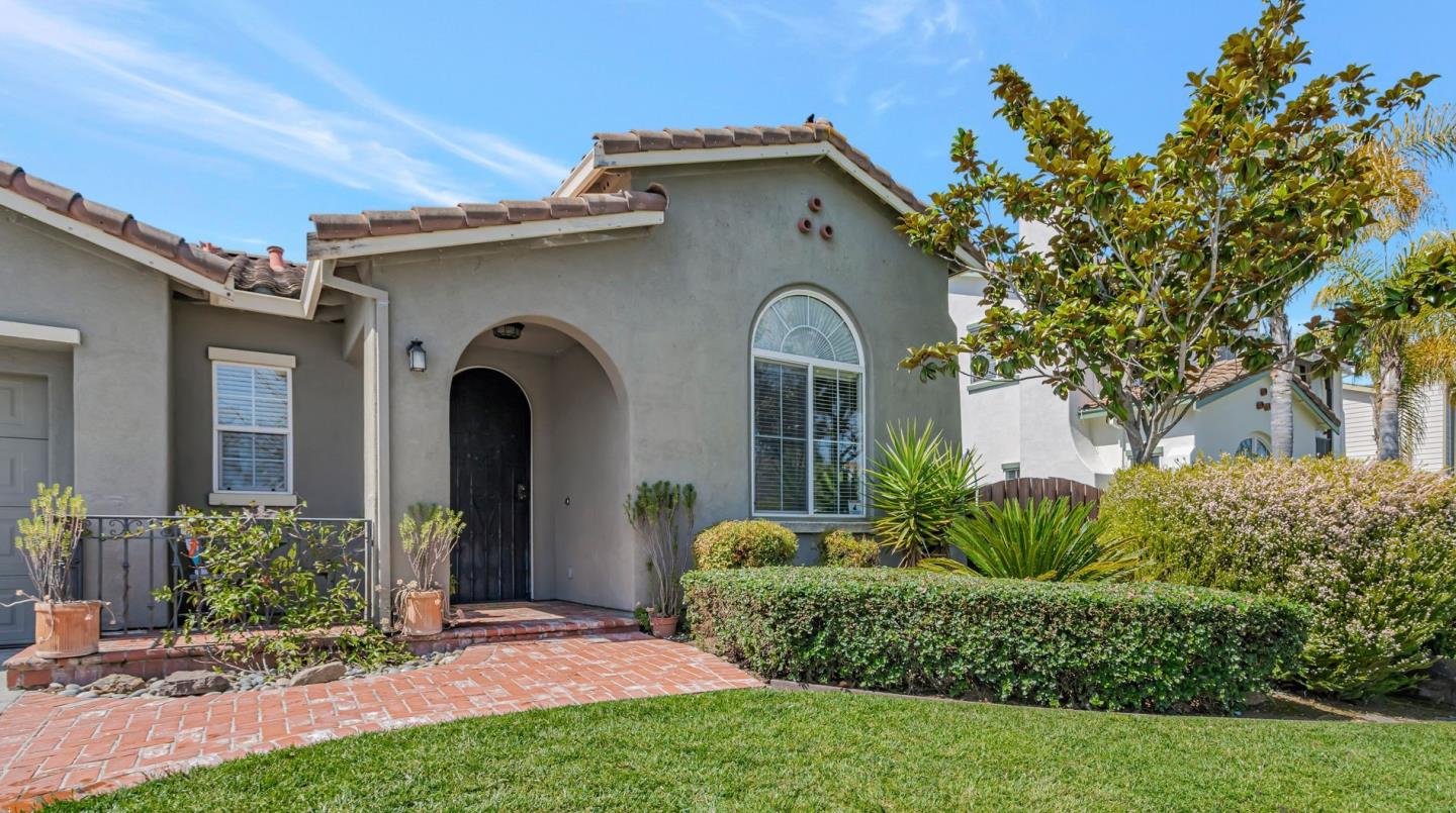 Detail Gallery Image 2 of 29 For 9 Ahwahnee St, San Juan Bautista,  CA 95045 - 4 Beds | 3 Baths