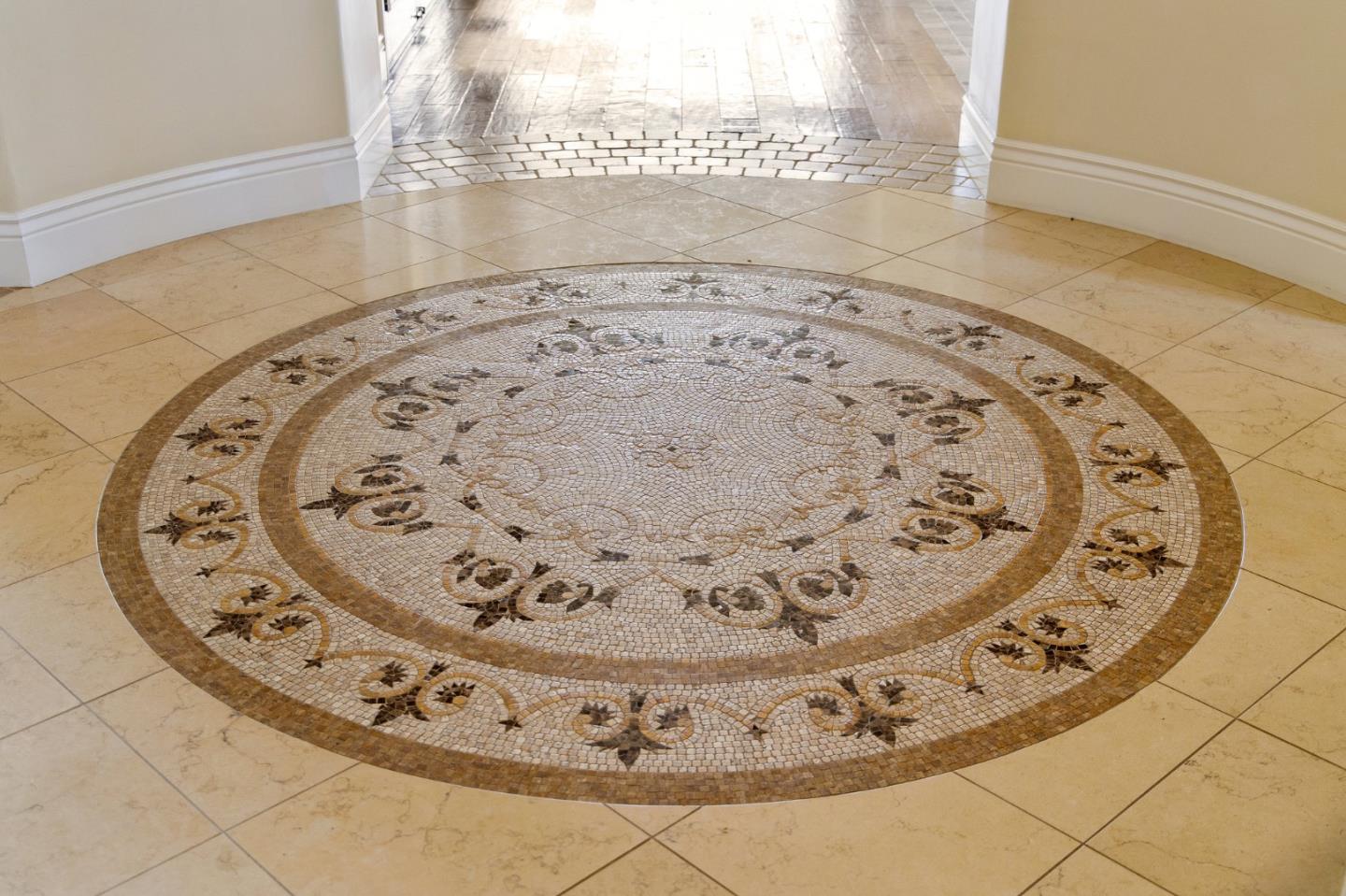 Detail Gallery Image 11 of 87 For 1305 Lions Peak Ln, San Martin,  CA 95046 - 4 Beds | 4/1 Baths