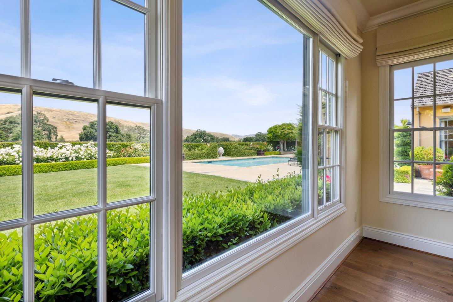 Detail Gallery Image 20 of 87 For 1305 Lions Peak Ln, San Martin,  CA 95046 - 4 Beds | 4/1 Baths