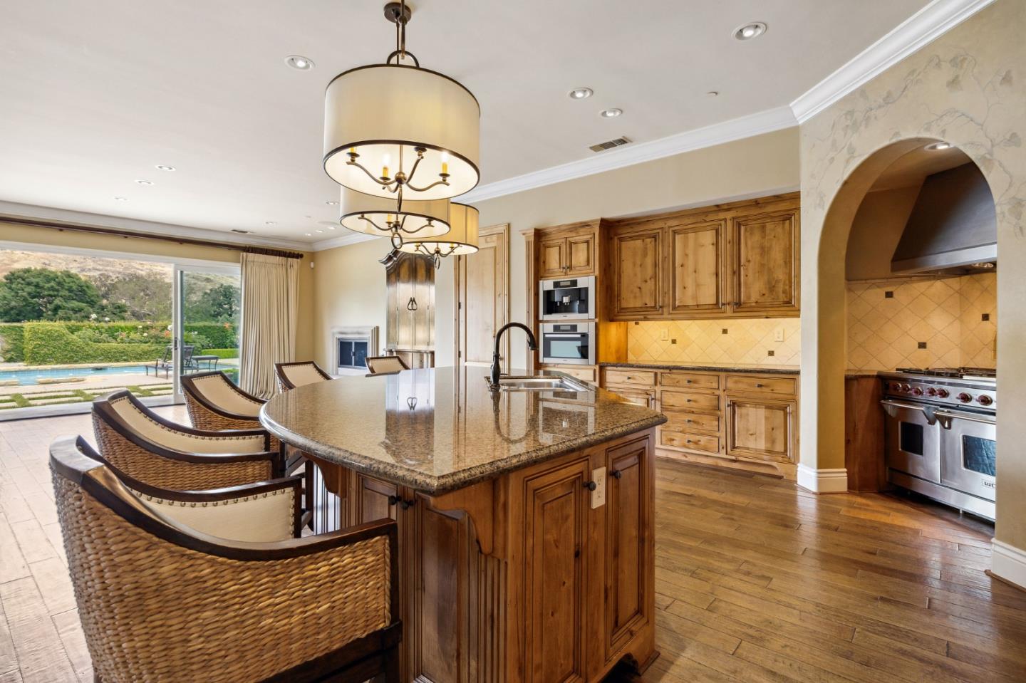 Detail Gallery Image 27 of 87 For 1305 Lions Peak Ln, San Martin,  CA 95046 - 4 Beds | 4/1 Baths