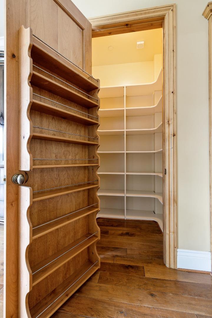 Detail Gallery Image 32 of 87 For 1305 Lions Peak Ln, San Martin,  CA 95046 - 4 Beds | 4/1 Baths