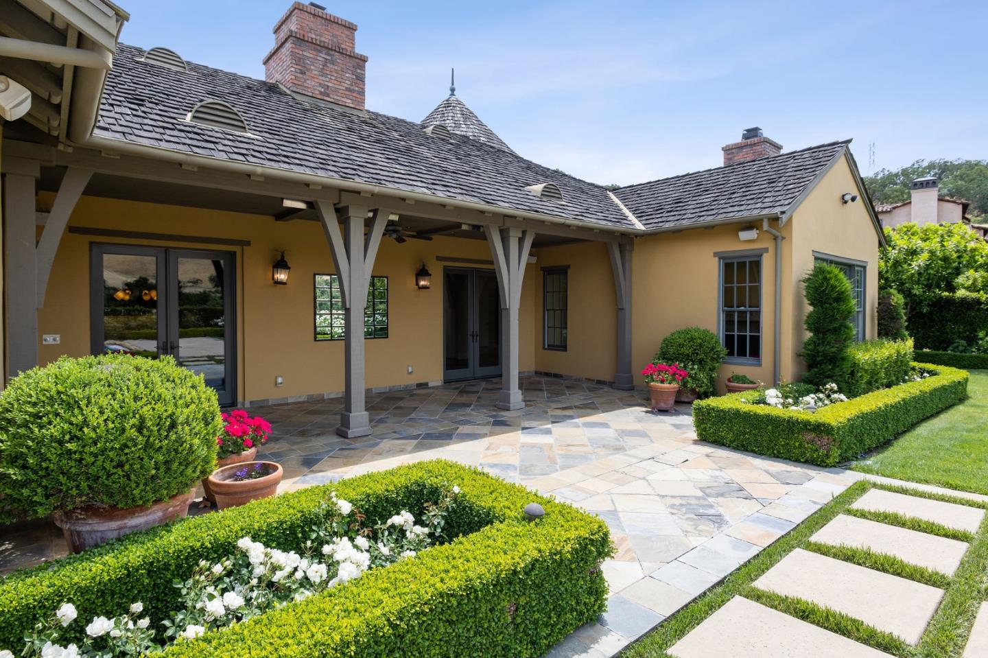 Detail Gallery Image 38 of 87 For 1305 Lions Peak Ln, San Martin,  CA 95046 - 4 Beds | 4/1 Baths