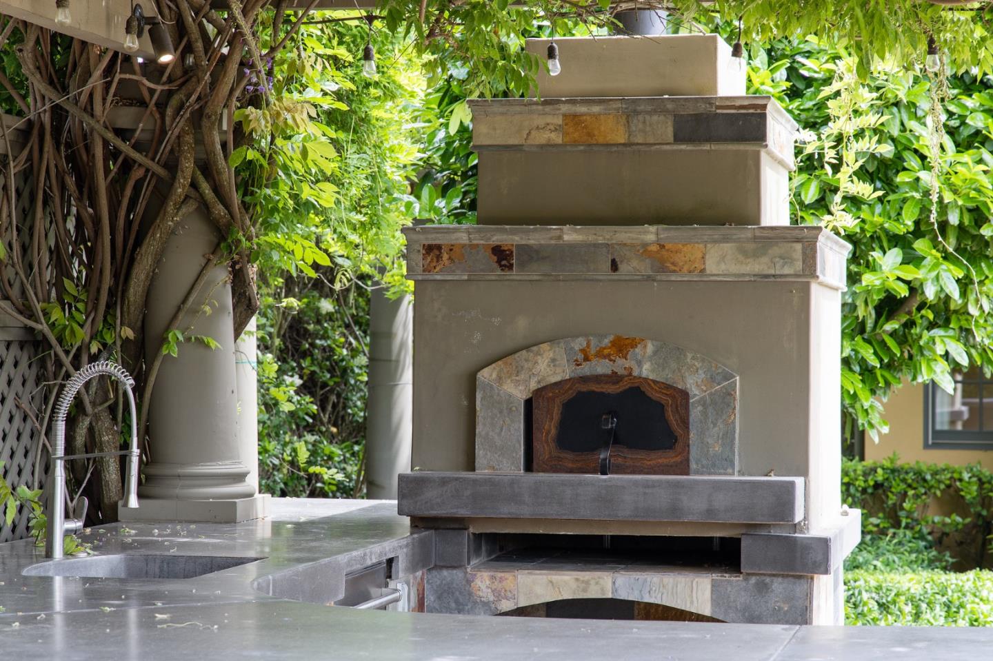Detail Gallery Image 46 of 87 For 1305 Lions Peak Ln, San Martin,  CA 95046 - 4 Beds | 4/1 Baths
