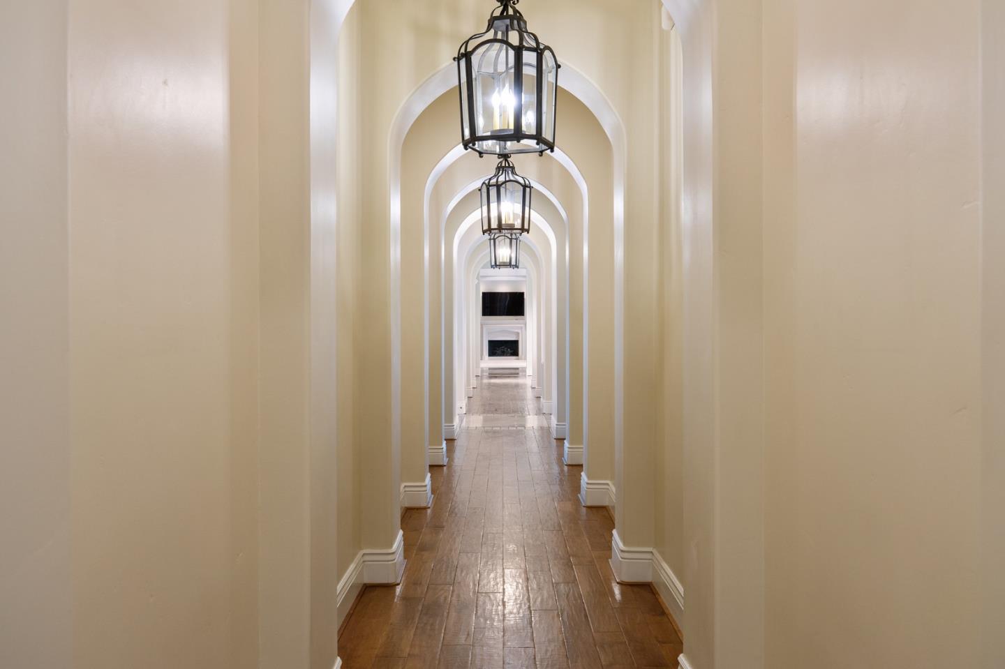 Detail Gallery Image 52 of 87 For 1305 Lions Peak Ln, San Martin,  CA 95046 - 4 Beds | 4/1 Baths
