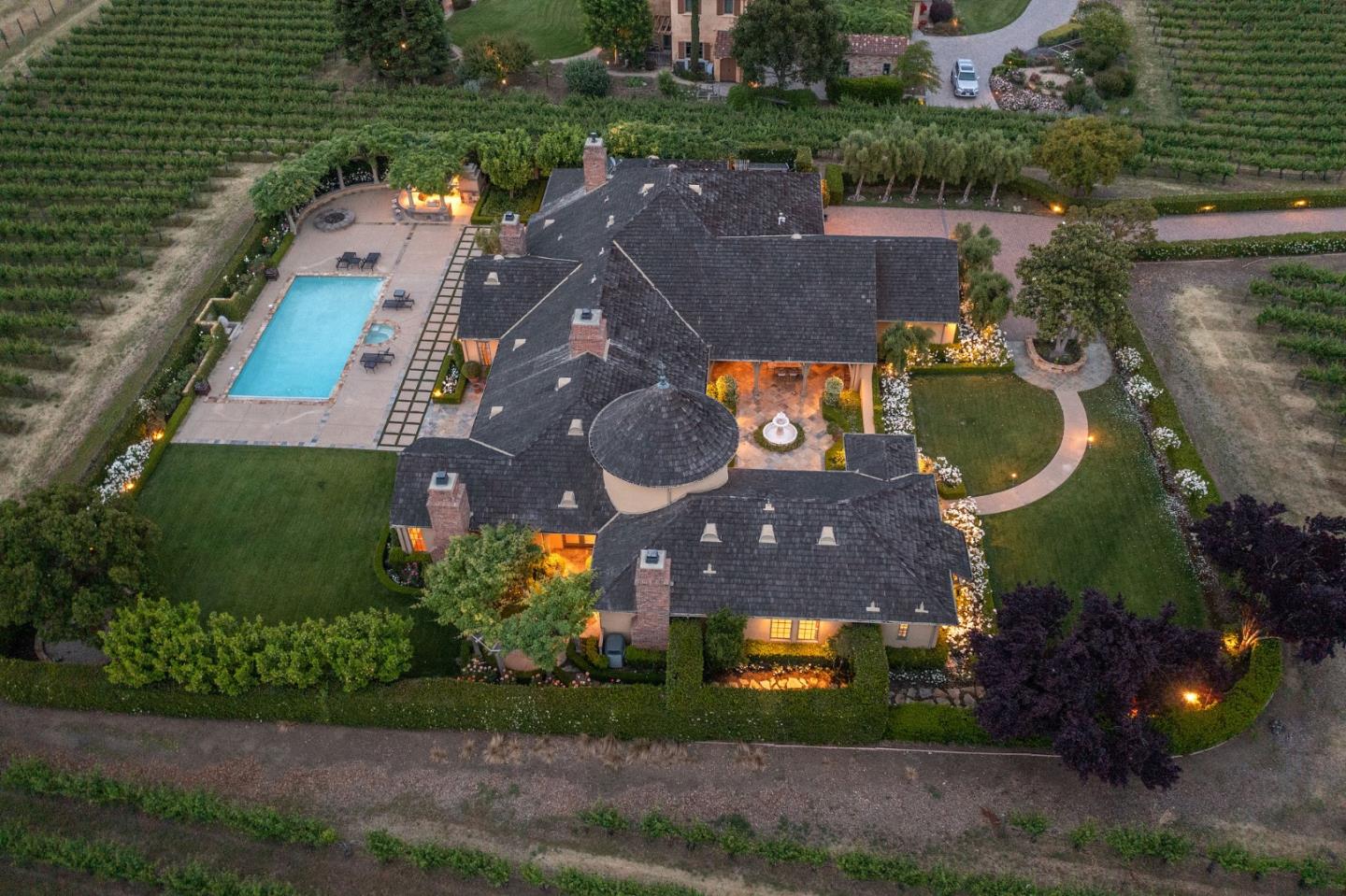 Detail Gallery Image 81 of 87 For 1305 Lions Peak Ln, San Martin,  CA 95046 - 4 Beds | 4/1 Baths