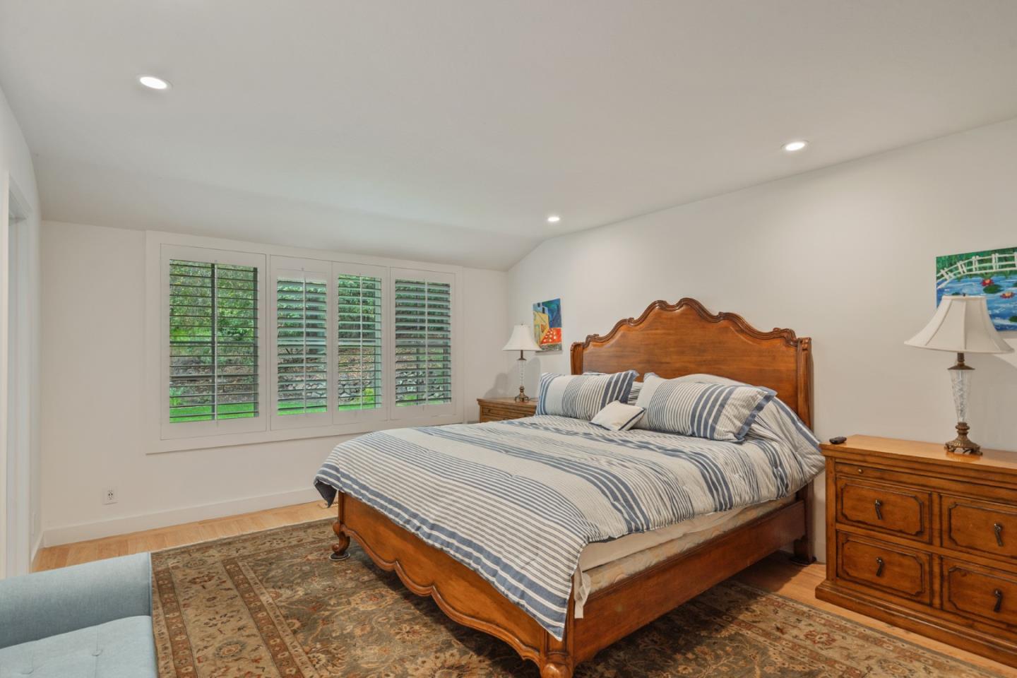 Detail Gallery Image 10 of 21 For 90 Bear Gulch Dr, Portola Valley,  CA 94028 - 3 Beds | 2 Baths