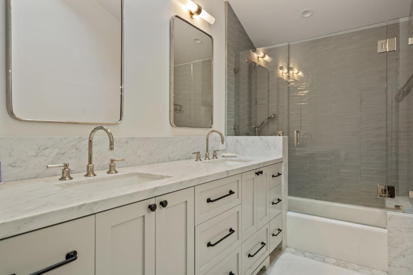 Detail Gallery Image 14 of 21 For 90 Bear Gulch Dr, Portola Valley,  CA 94028 - 3 Beds | 2 Baths