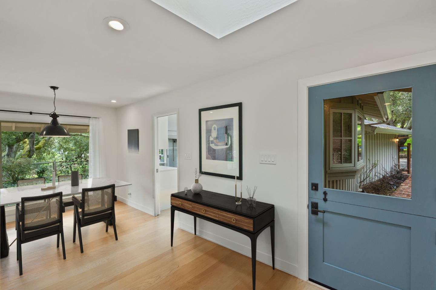 Detail Gallery Image 3 of 21 For 90 Bear Gulch Dr, Portola Valley,  CA 94028 - 3 Beds | 2 Baths