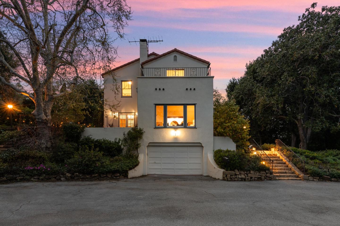 Detail Gallery Image 2 of 72 For 710 Frenchmans Rd, Stanford,  CA 94305 - 6 Beds | 3 Baths