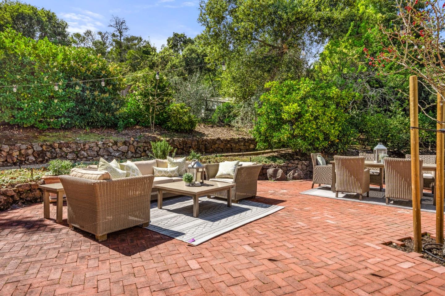Detail Gallery Image 25 of 72 For 710 Frenchmans Rd, Stanford,  CA 94305 - 6 Beds | 3 Baths