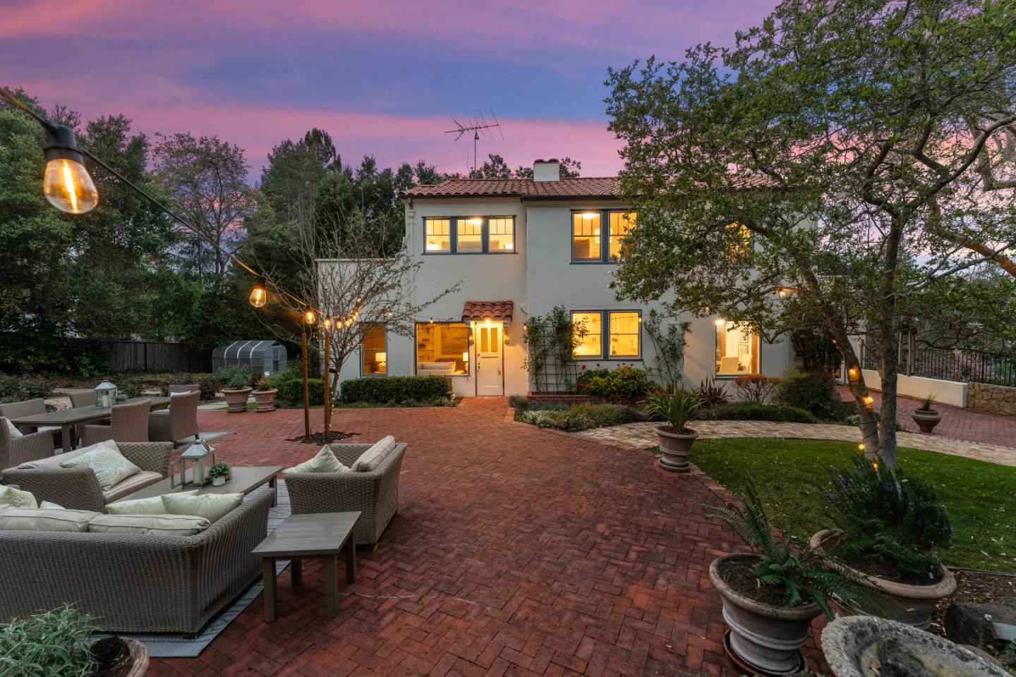 Detail Gallery Image 28 of 72 For 710 Frenchmans Rd, Stanford,  CA 94305 - 6 Beds | 3 Baths