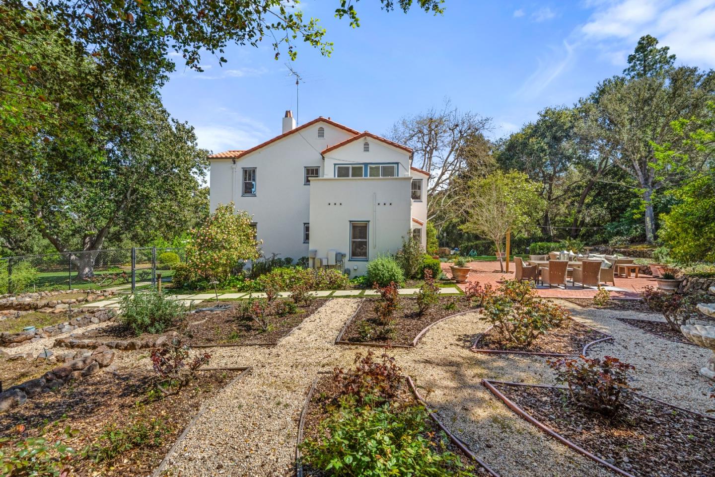 Detail Gallery Image 57 of 72 For 710 Frenchmans Rd, Stanford,  CA 94305 - 6 Beds | 3 Baths