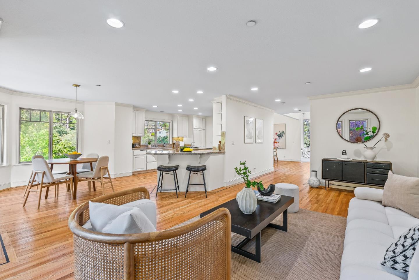 Detail Gallery Image 21 of 54 For 822 San Carlos Ave, El Granada,  CA 94018 - 3 Beds | 3/1 Baths