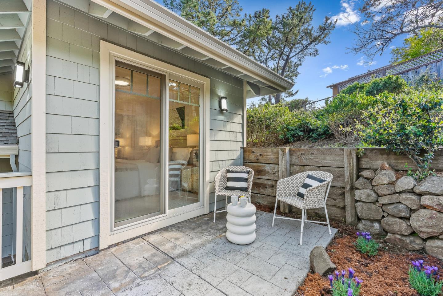Detail Gallery Image 42 of 54 For 822 San Carlos Ave, El Granada,  CA 94018 - 3 Beds | 3/1 Baths