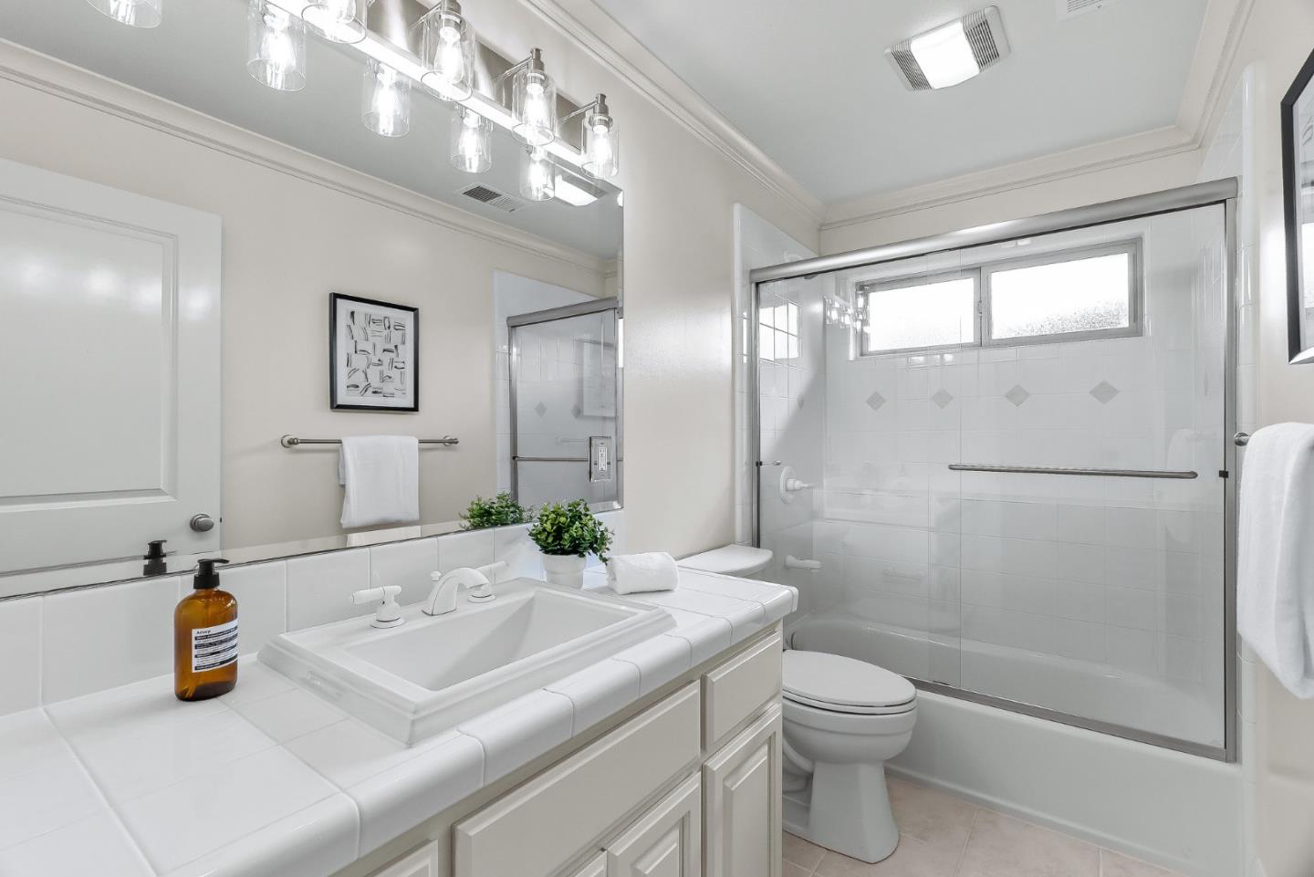 Detail Gallery Image 43 of 54 For 822 San Carlos Ave, El Granada,  CA 94018 - 3 Beds | 3/1 Baths