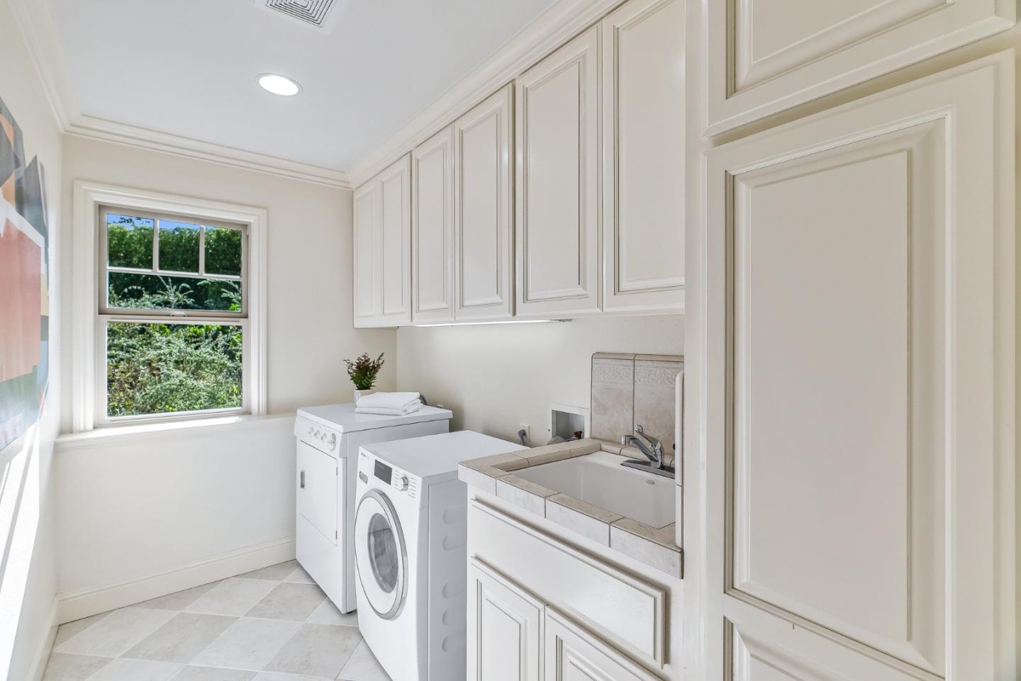 Detail Gallery Image 44 of 54 For 822 San Carlos Ave, El Granada,  CA 94018 - 3 Beds | 3/1 Baths