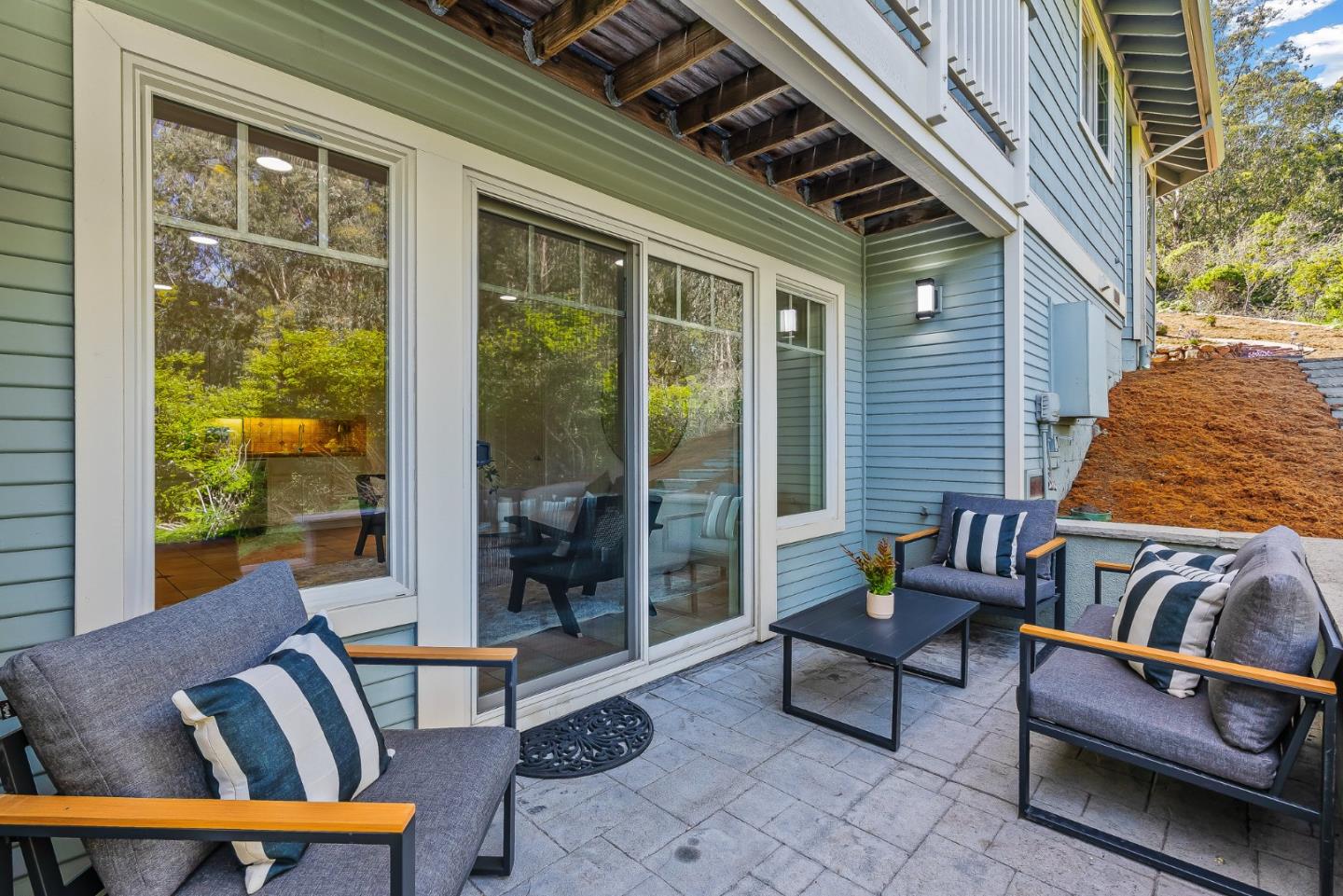 Detail Gallery Image 52 of 54 For 822 San Carlos Ave, El Granada,  CA 94018 - 3 Beds | 3/1 Baths