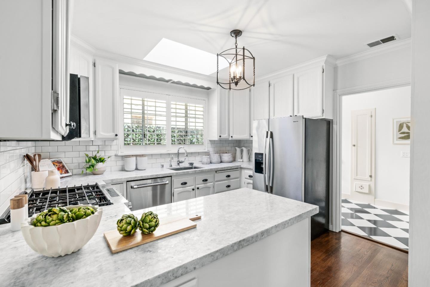 Detail Gallery Image 9 of 88 For 1002 9th Ave, San Mateo,  CA 94402 - 4 Beds | 2 Baths