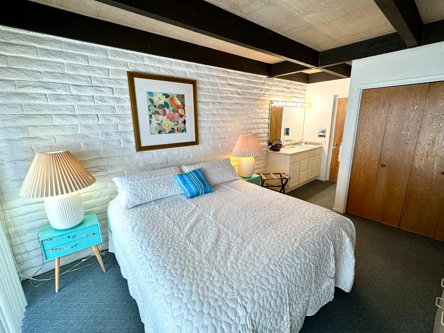 Detail Gallery Image 6 of 11 For 230 Rio Del Mar Blvd #K,  Aptos,  CA 95003 - 2 Beds | 2 Baths