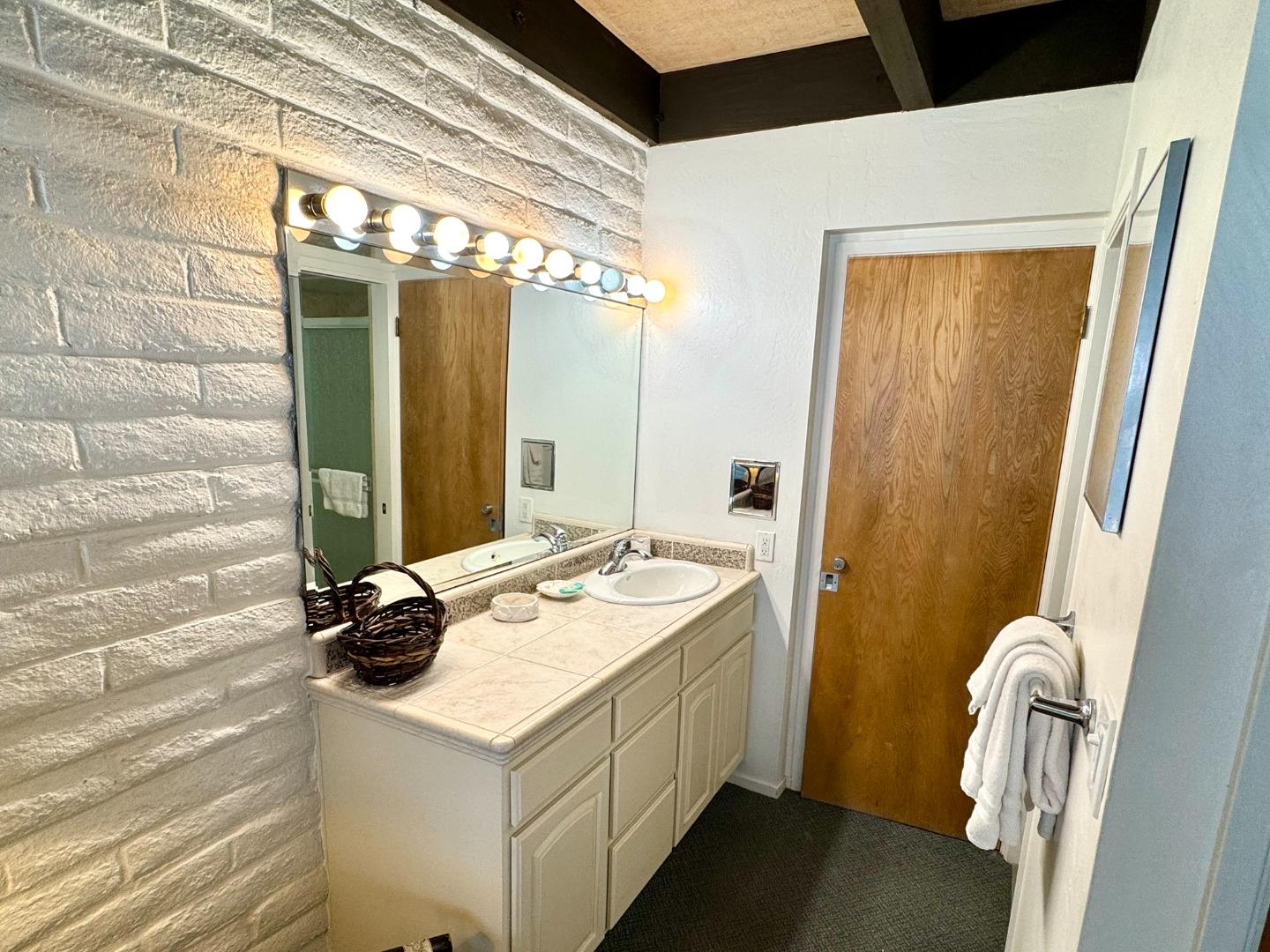 Detail Gallery Image 7 of 11 For 230 Rio Del Mar Blvd #K,  Aptos,  CA 95003 - 2 Beds | 2 Baths