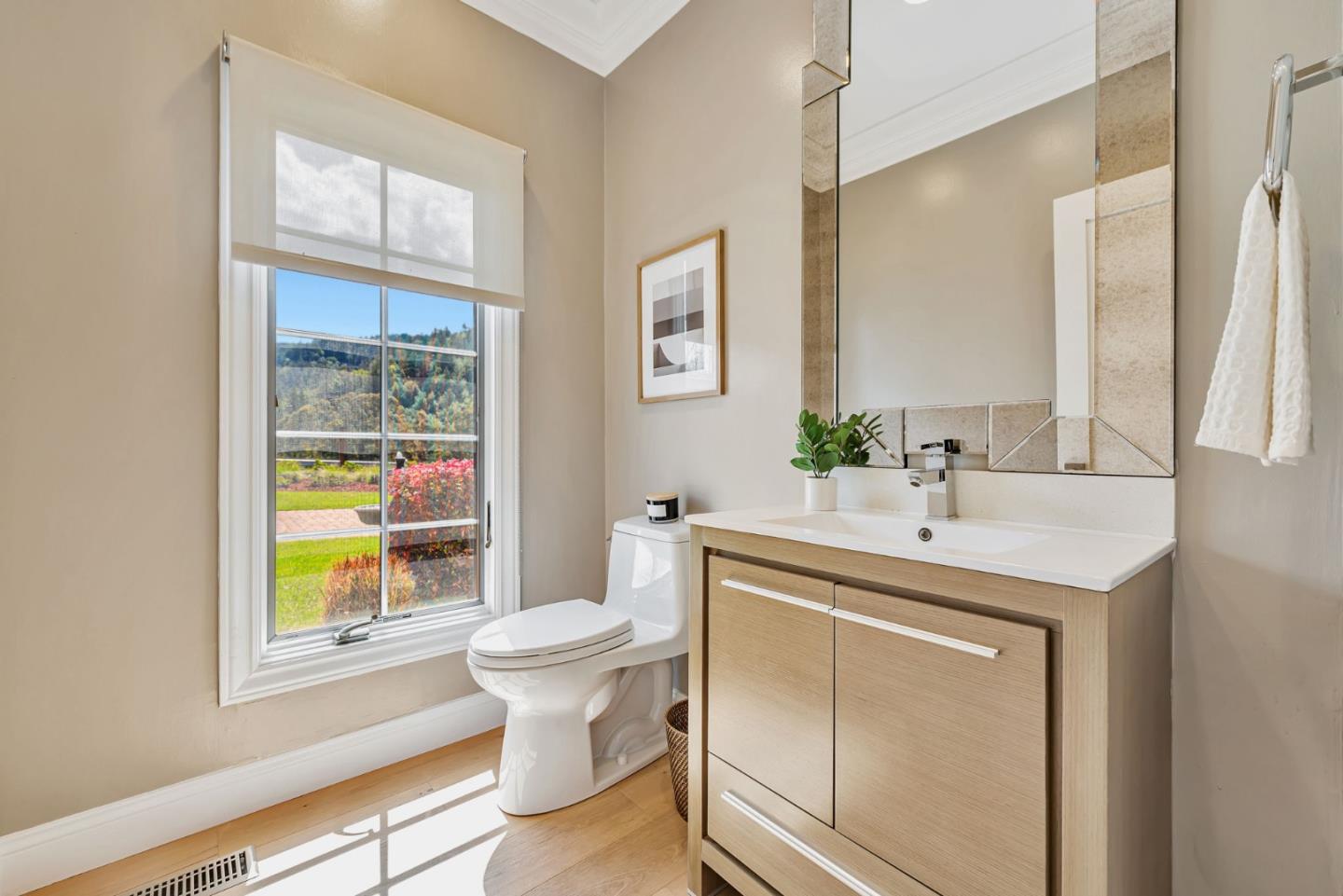 Detail Gallery Image 16 of 79 For 21771 Congress Hall Ln, Saratoga,  CA 95070 - 4 Beds | 3/2 Baths