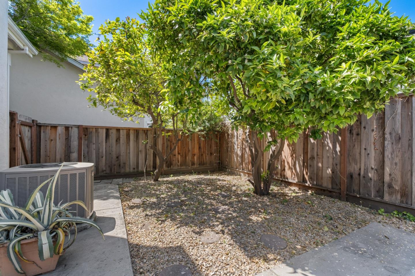Detail Gallery Image 40 of 49 For 1337 Lefont Dr, San Jose,  CA 95131 - 4 Beds | 3 Baths