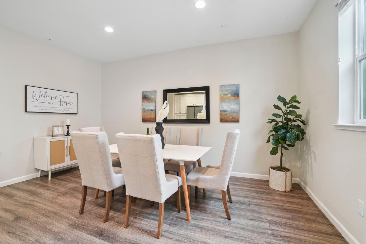 Detail Gallery Image 19 of 54 For 2736 Cannara Ln #4,  San Jose,  CA 95111 - 3 Beds | 3/1 Baths