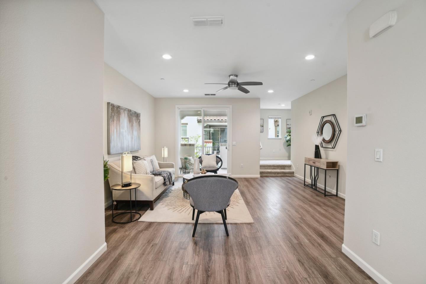Detail Gallery Image 21 of 54 For 2736 Cannara Ln #4,  San Jose,  CA 95111 - 3 Beds | 3/1 Baths