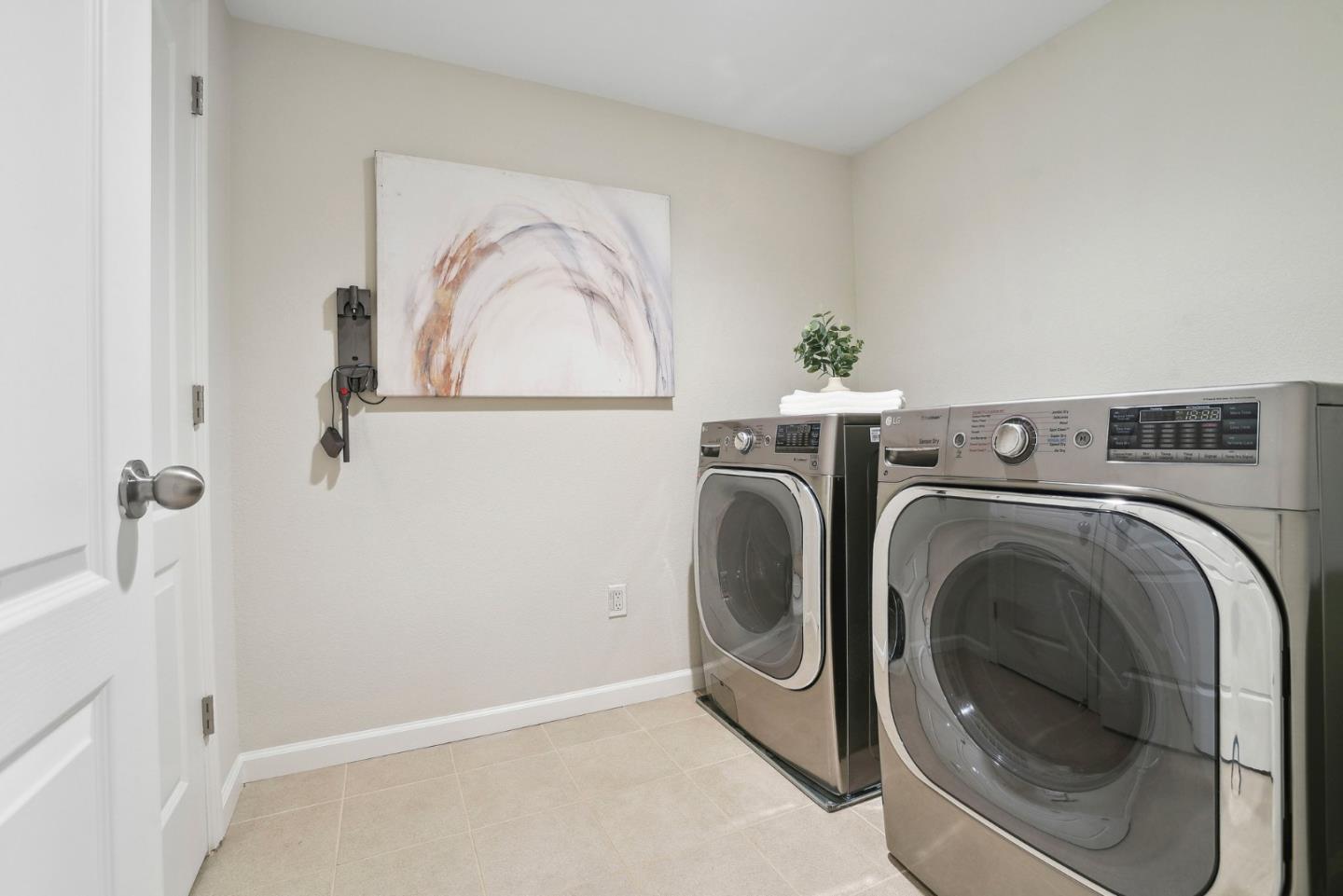 Detail Gallery Image 36 of 54 For 2736 Cannara Ln #4,  San Jose,  CA 95111 - 3 Beds | 3/1 Baths