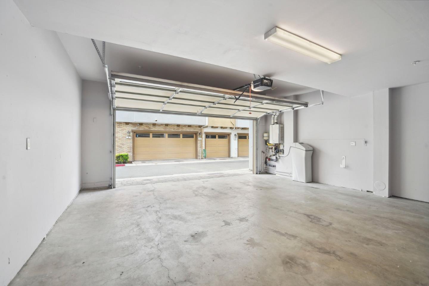 Detail Gallery Image 45 of 54 For 2736 Cannara Ln #4,  San Jose,  CA 95111 - 3 Beds | 3/1 Baths