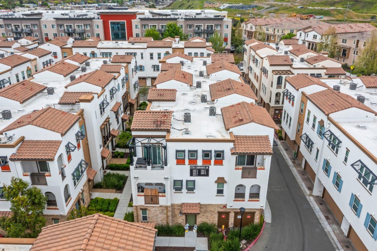 Detail Gallery Image 50 of 54 For 2736 Cannara Ln #4,  San Jose,  CA 95111 - 3 Beds | 3/1 Baths