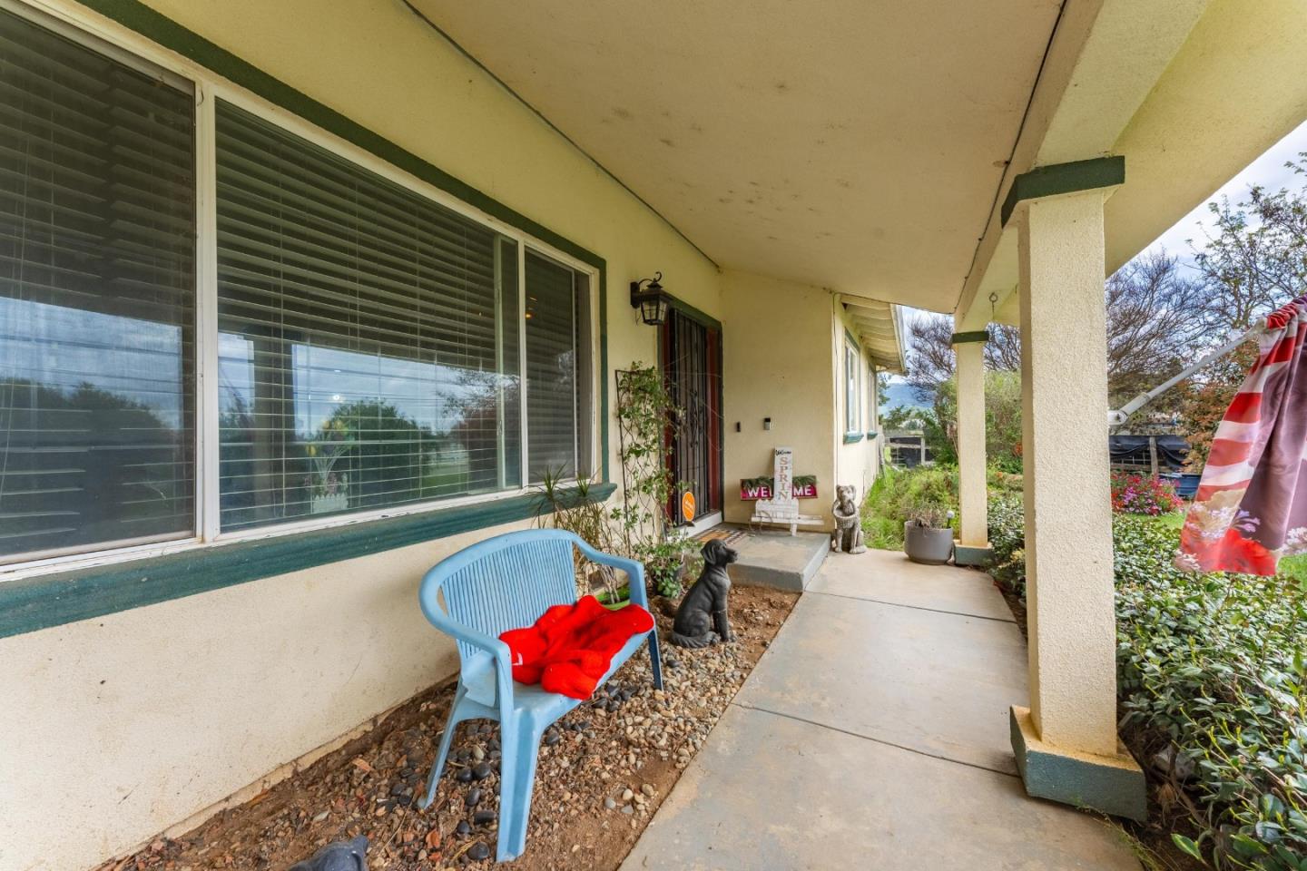 Detail Gallery Image 2 of 35 For 205 Highland Ave, San Martin,  CA 95046 - 3 Beds | 2 Baths