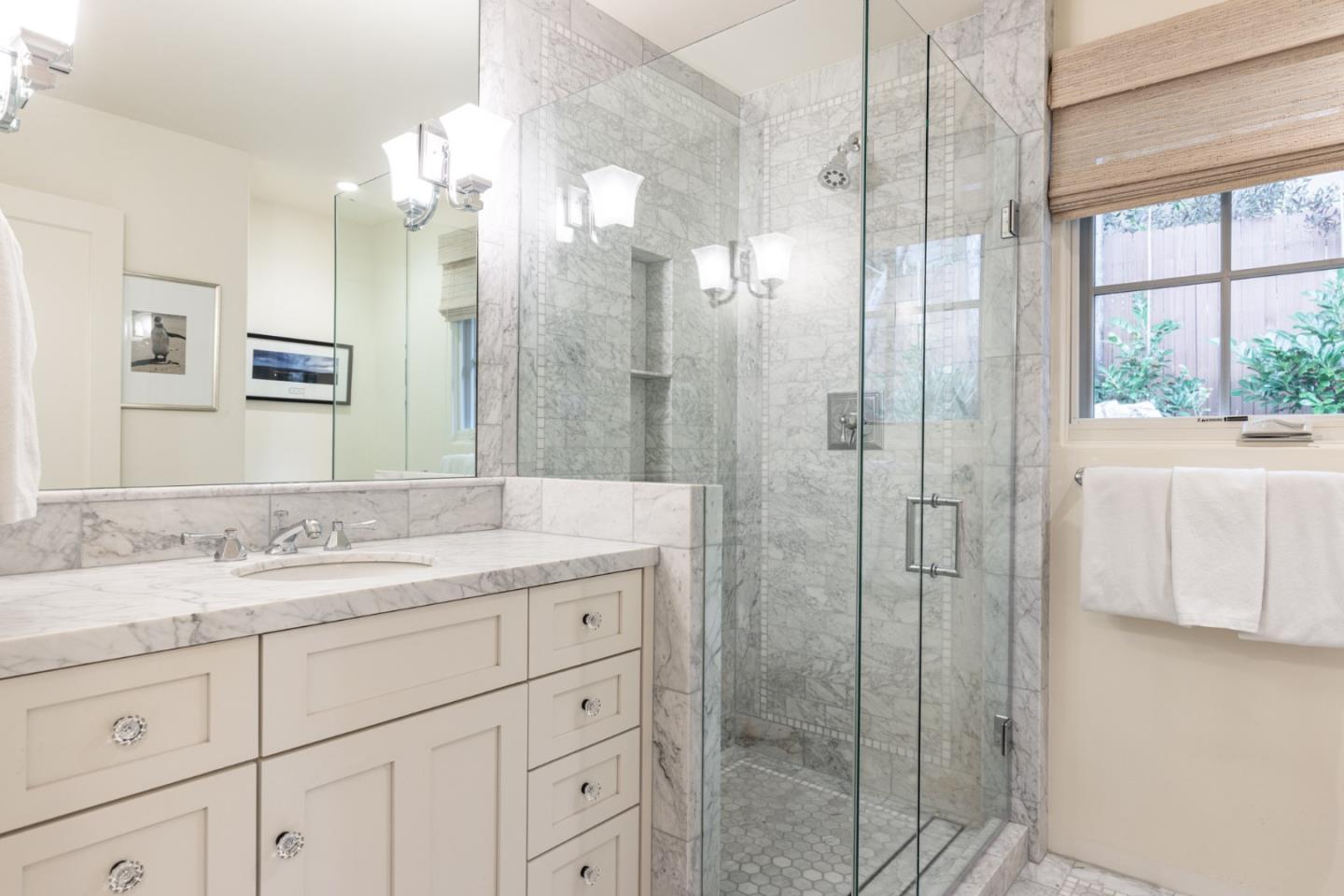 Detail Gallery Image 14 of 29 For 24429 Portola Ave, Carmel,  CA 93923 - 4 Beds | 3/1 Baths