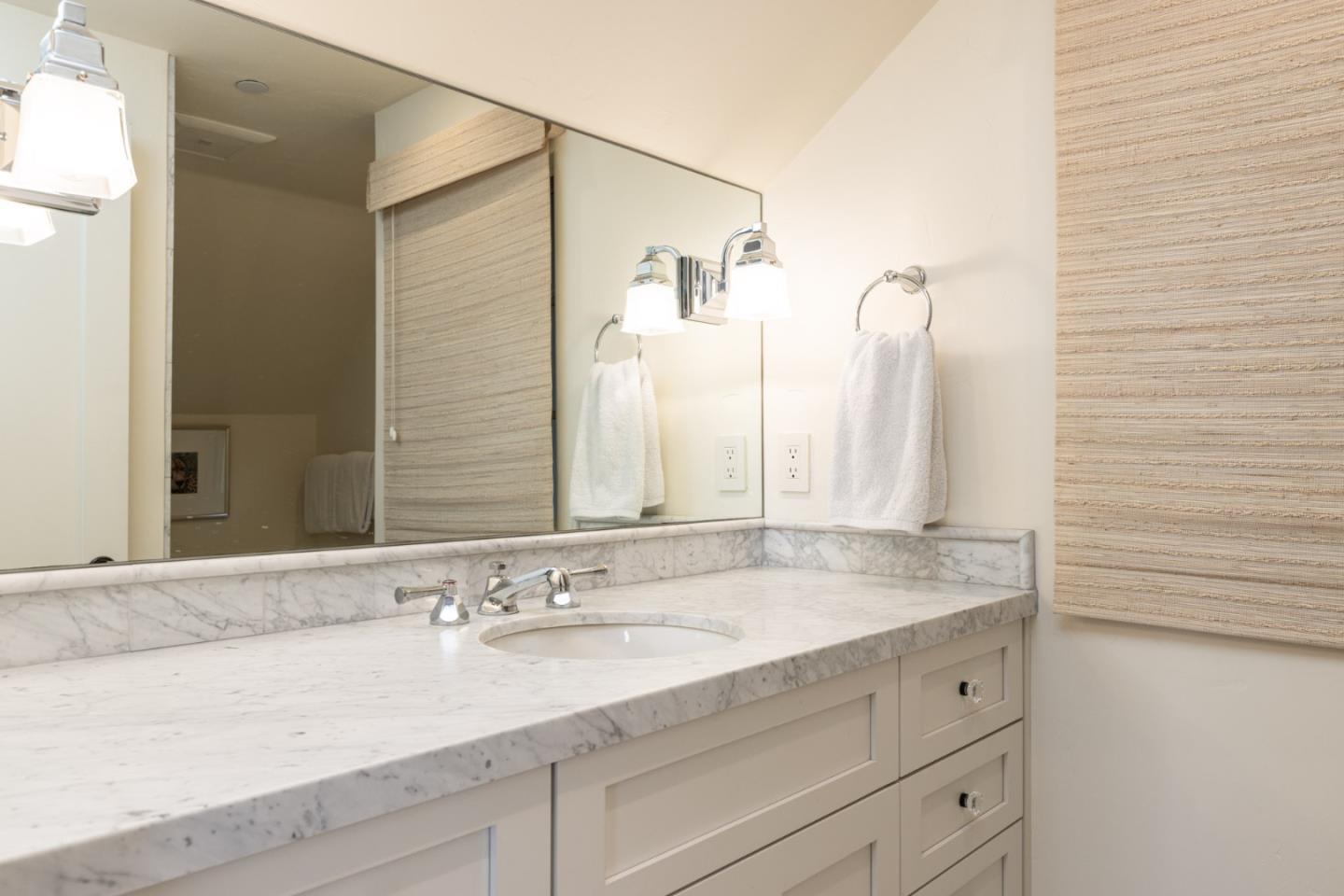 Detail Gallery Image 19 of 29 For 24429 Portola Ave, Carmel,  CA 93923 - 4 Beds | 3/1 Baths