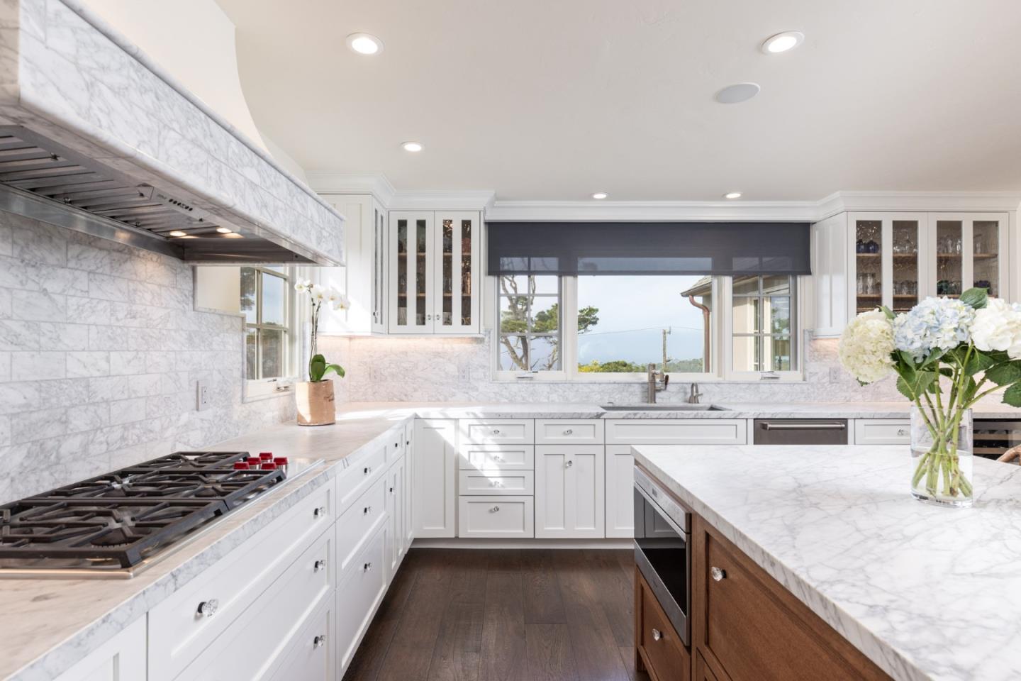 Detail Gallery Image 8 of 29 For 24429 Portola Ave, Carmel,  CA 93923 - 4 Beds | 3/1 Baths