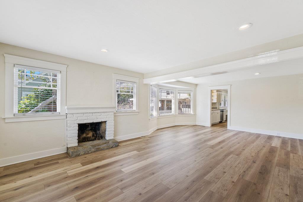 Detail Gallery Image 2 of 32 For 219 a & B Leonard St, Santa Cruz,  CA 95060 - – Beds | – Baths