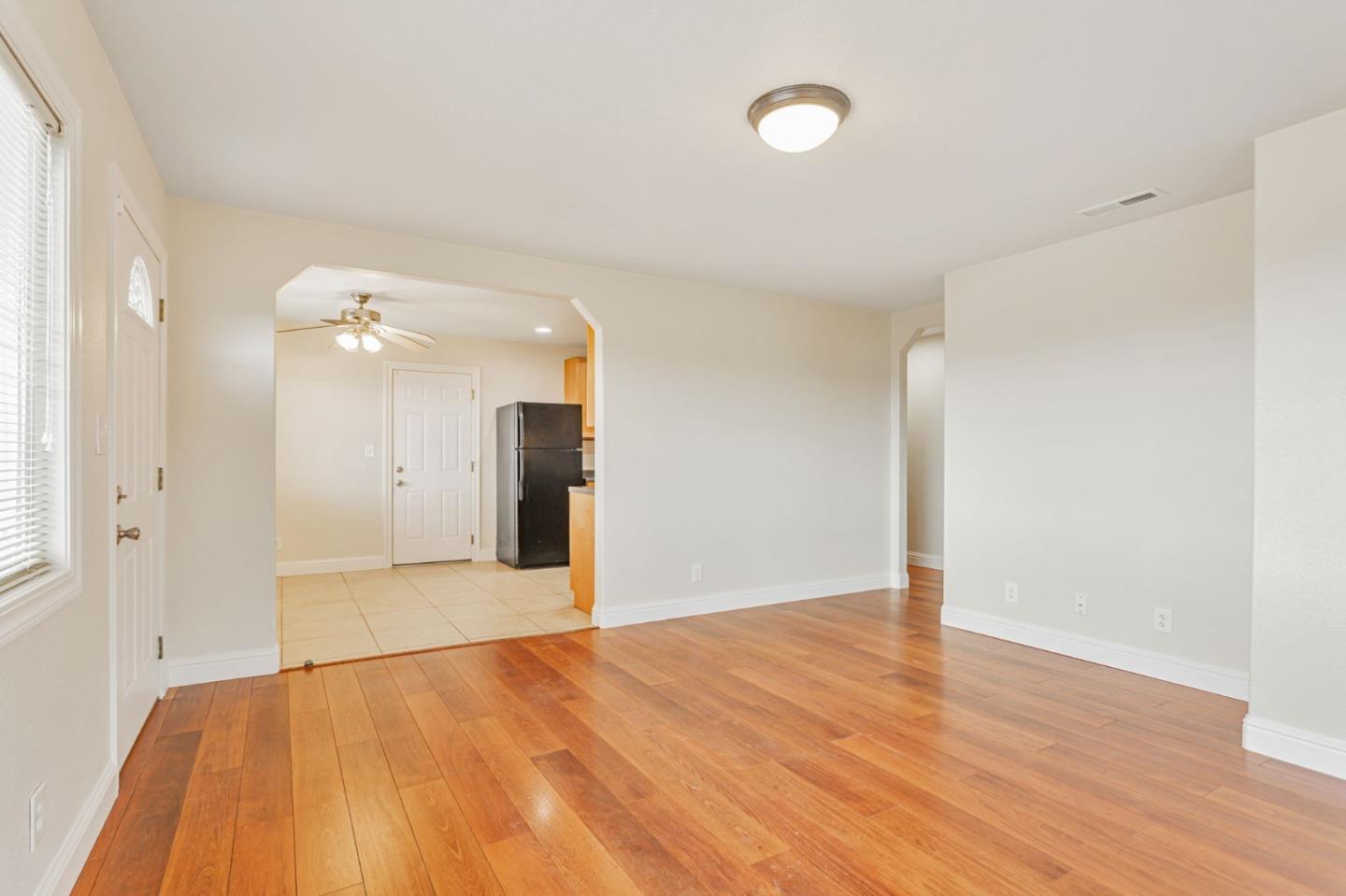 Detail Gallery Image 14 of 37 For 1762 Luzern St, Seaside,  CA 93955 - 3 Beds | 2 Baths