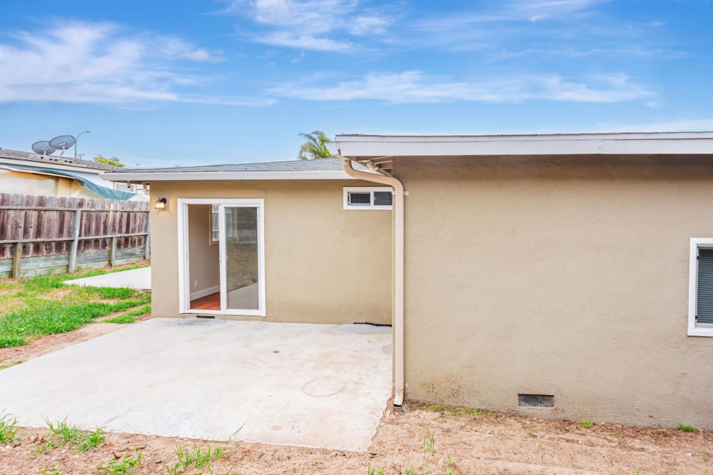Detail Gallery Image 34 of 37 For 1762 Luzern St, Seaside,  CA 93955 - 3 Beds | 2 Baths