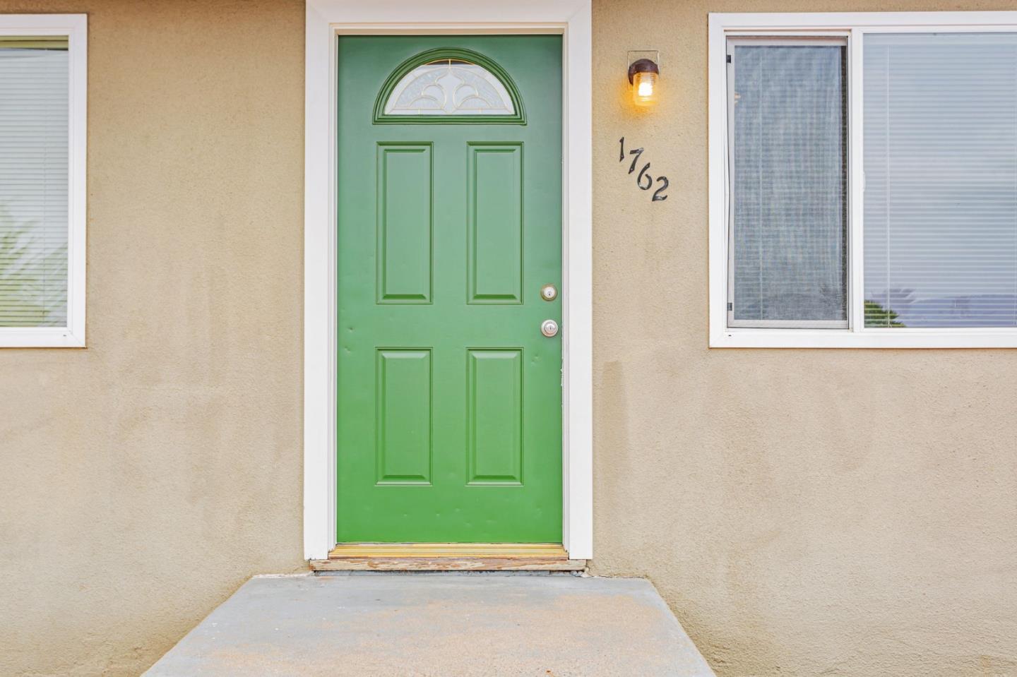 Detail Gallery Image 6 of 37 For 1762 Luzern St, Seaside,  CA 93955 - 3 Beds | 2 Baths