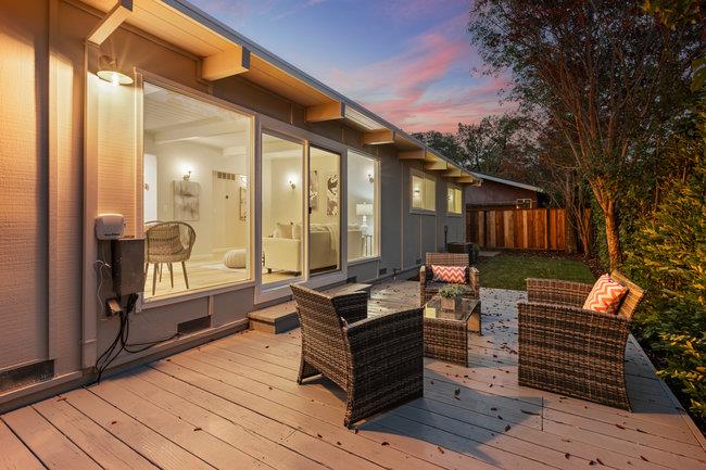 Detail Gallery Image 4 of 50 For 3902 Laguna, Palo Alto,  CA 94306 - 3 Beds | 2 Baths