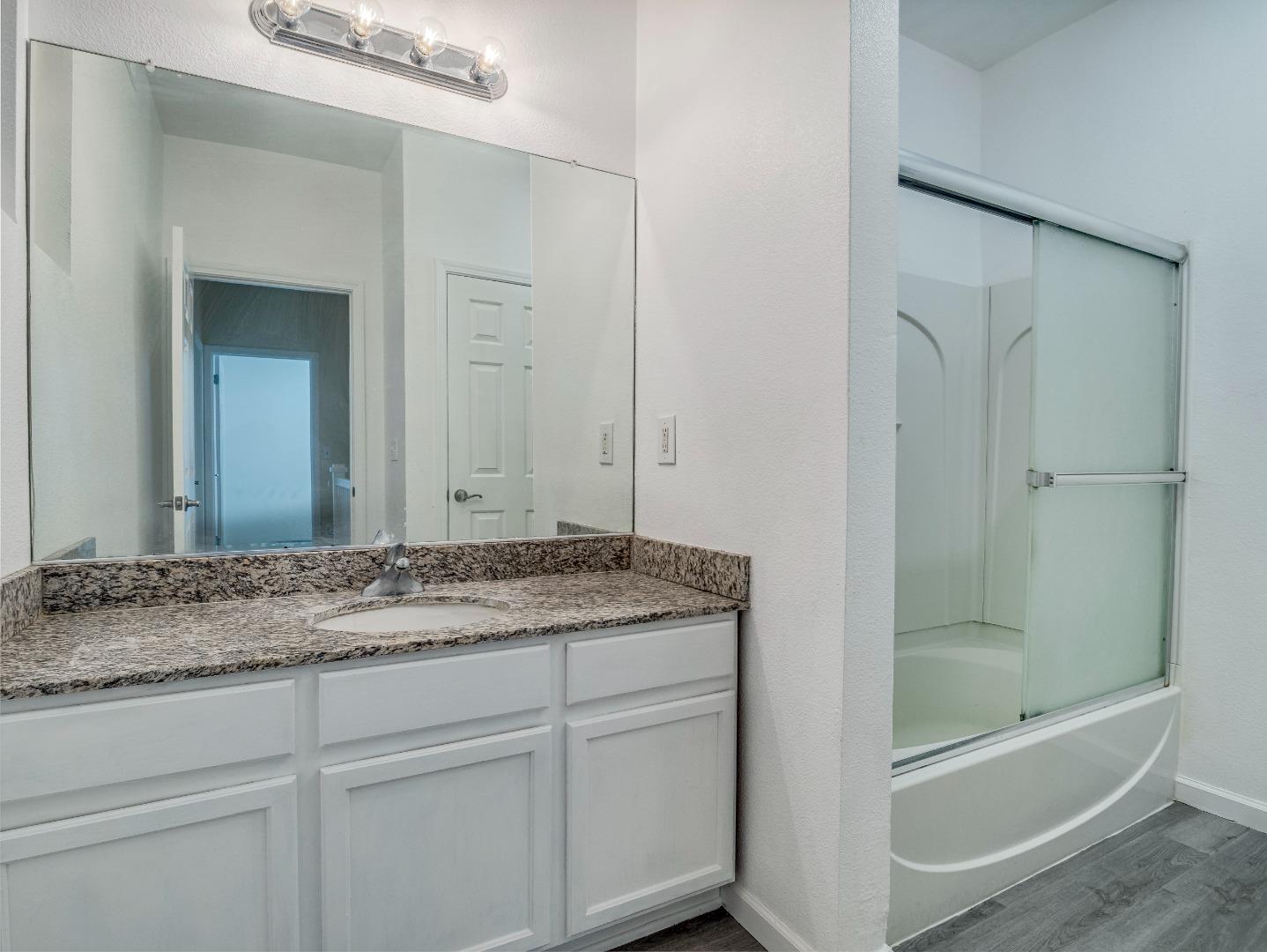 Detail Gallery Image 10 of 17 For 225 Pacifica Blvd #204,  Watsonville,  CA 95076 - 2 Beds | 1/1 Baths