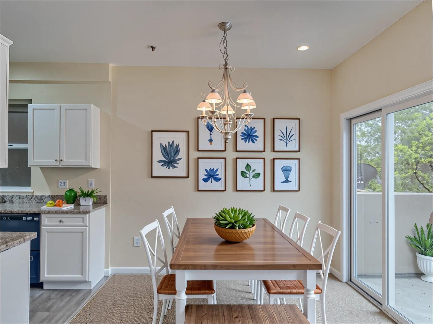 Detail Gallery Image 2 of 17 For 225 Pacifica Blvd #204,  Watsonville,  CA 95076 - 2 Beds | 1/1 Baths