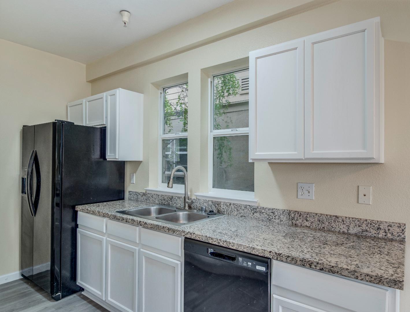 Detail Gallery Image 7 of 17 For 225 Pacifica Blvd #204,  Watsonville,  CA 95076 - 2 Beds | 1/1 Baths
