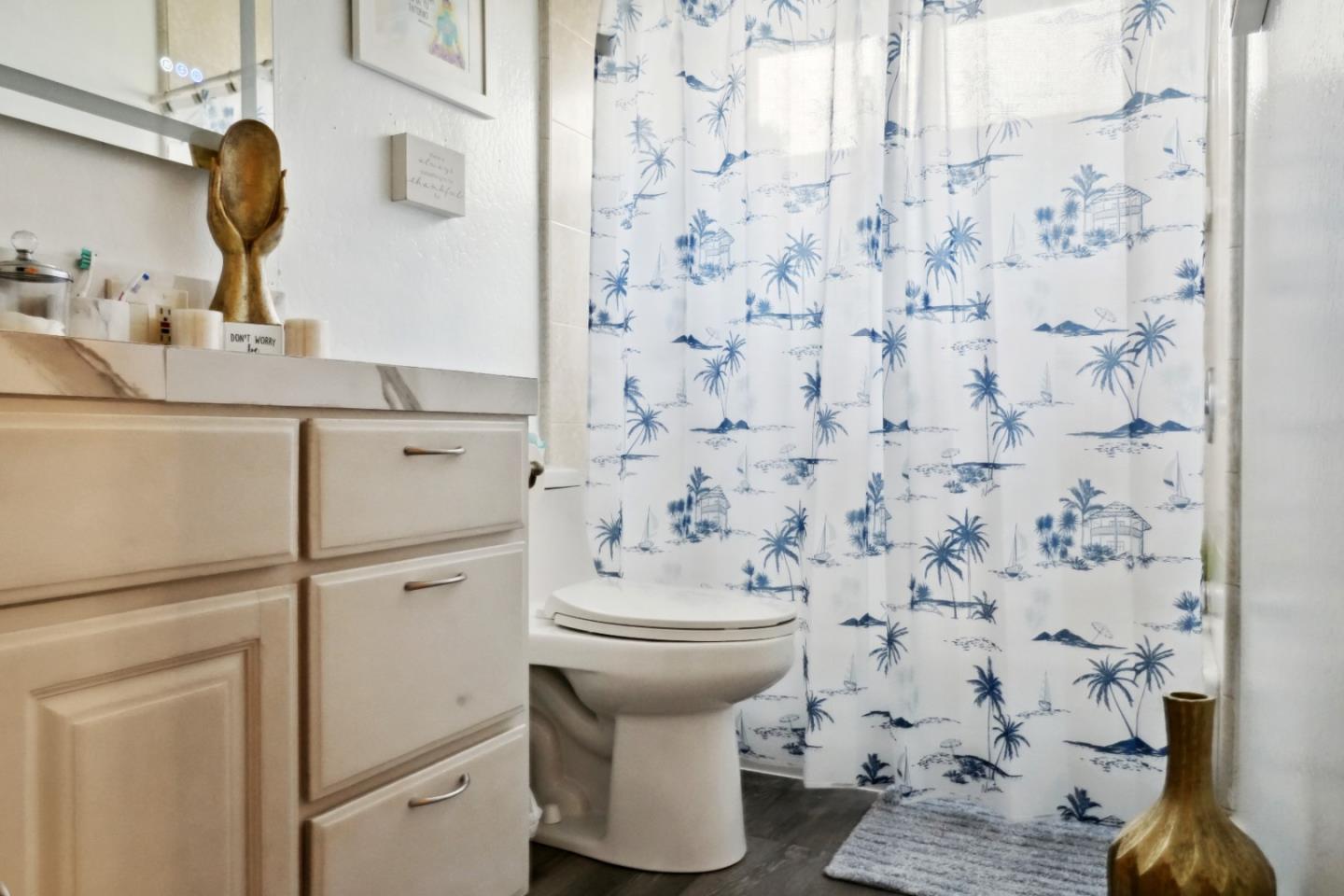 Detail Gallery Image 27 of 44 For 12 Eastern Dr, Watsonville,  CA 95076 - 4 Beds | 3 Baths