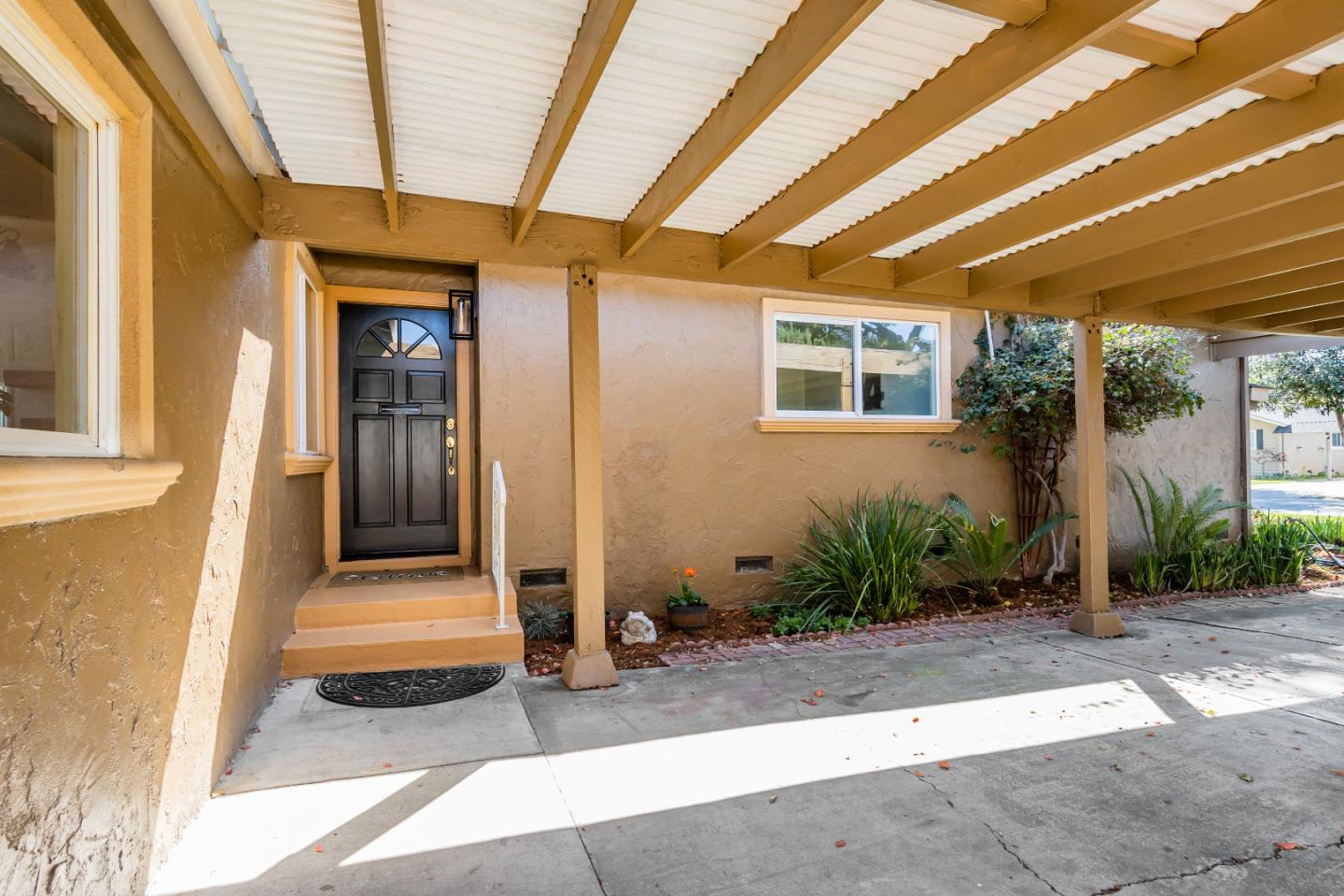 Detail Gallery Image 2 of 32 For 891 Redbird Dr, San Jose,  CA 95125 - 3 Beds | 2 Baths