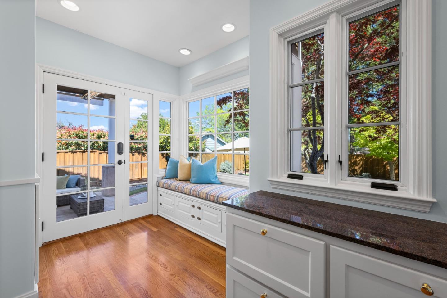 Detail Gallery Image 18 of 45 For 17705 Vista Ave, Monte Sereno,  CA 95030 - 3 Beds | 3 Baths