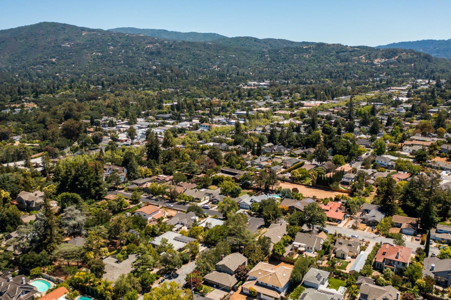 Detail Gallery Image 39 of 45 For 17705 Vista Ave, Monte Sereno,  CA 95030 - 3 Beds | 3 Baths