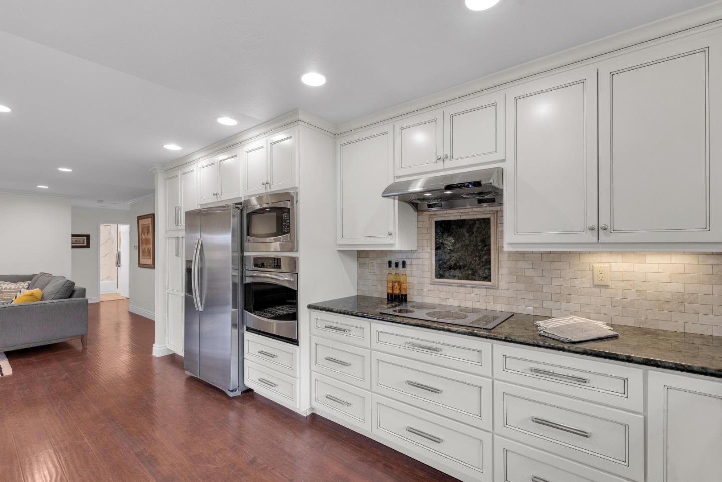 Detail Gallery Image 11 of 29 For 415 Fenton, San Jose,  CA 95127 - 3 Beds | 2 Baths